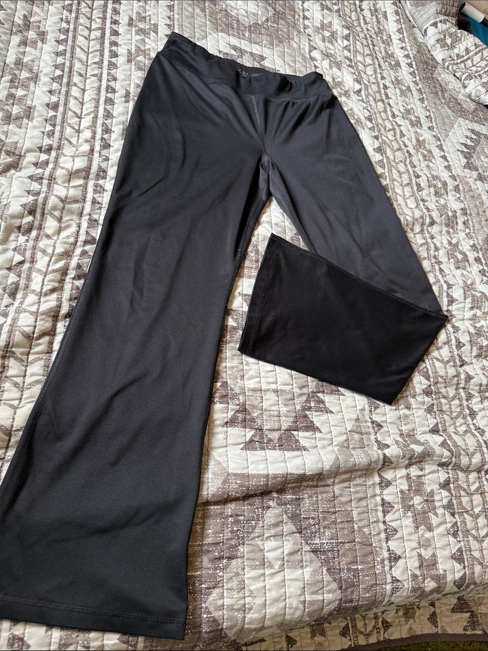 Athletic Works Black Women's Flared Leggings